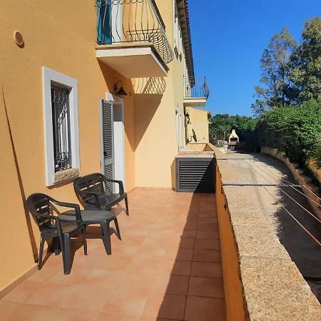 Le Residenze Del Mare Villa Porto San Paolo  Exteriör bild