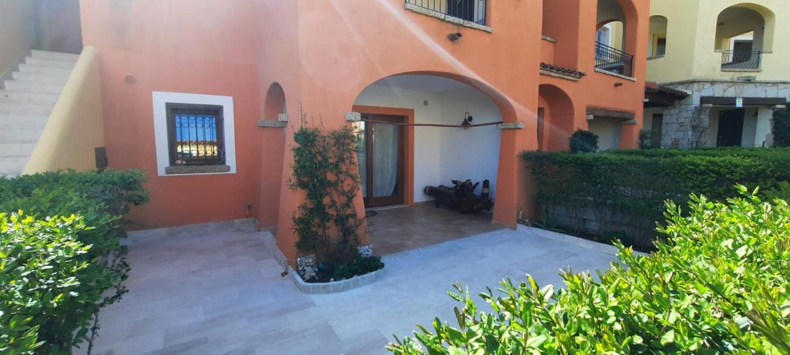 Le Residenze Del Mare Villa Porto San Paolo  Exteriör bild